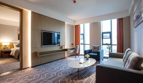 Executive King Suite - Non-Smoking