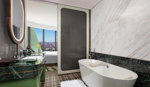 One-Bedroom Suite with Garden View