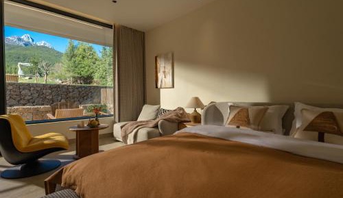 Queen Room with Garden View