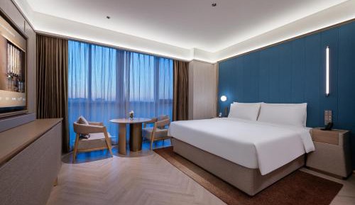 Standard King Room