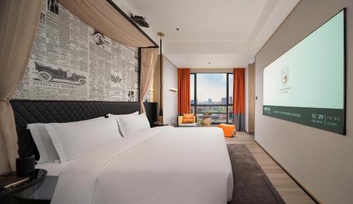 Standard King Room