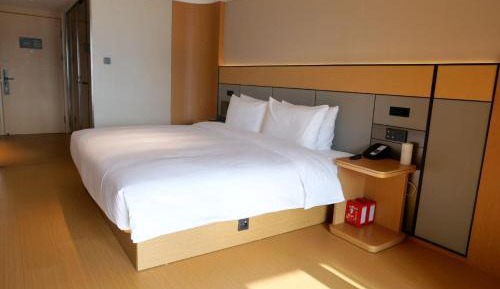 River View-Deluxe King Room