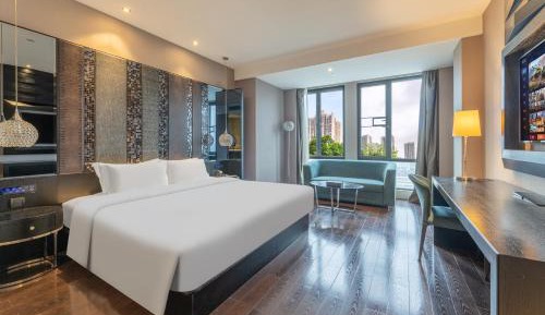 Business Double Room with Gym Access