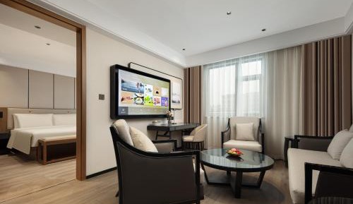 Deluxe Suite
