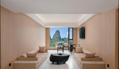 Superior Family Room