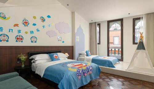 Deluxe Triple Room