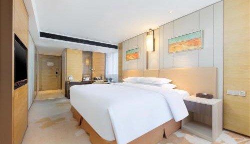 City View Superior King-bed Room
