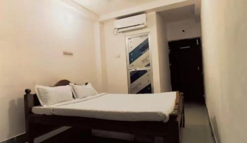 Budget Single Room
