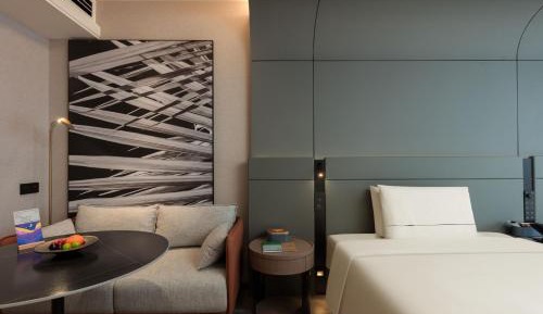 Deluxe Family Room