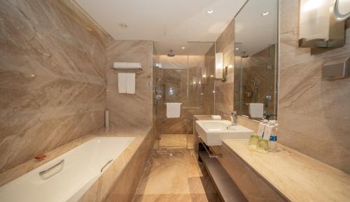 Standard Twin Room with Golf View