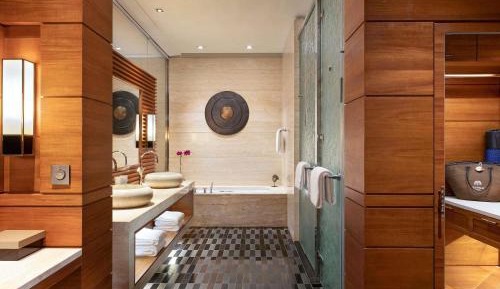 Grand King Room with Ocean View