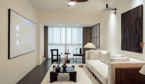 Three-Bedroom Superior Apartment
