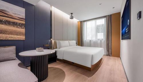 Elegant Double Room with Audio