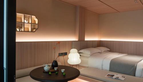 Deluxe Double Room with Bath