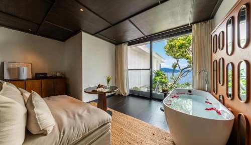 King Room with Sea View
