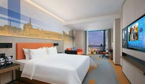 Deluxe Queen Room