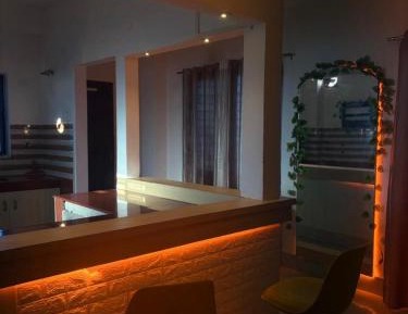 Deluxe One-Bedroom Apartment with City View
