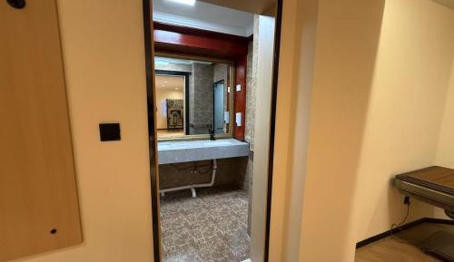 Quadruple Room with Private Bathroom