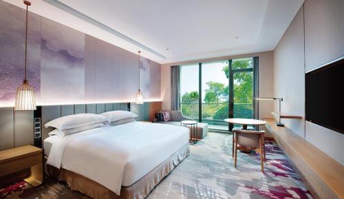 Standard King Room with Balcony
