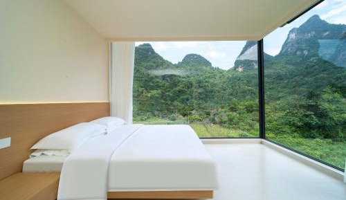 Twin Room with Bath