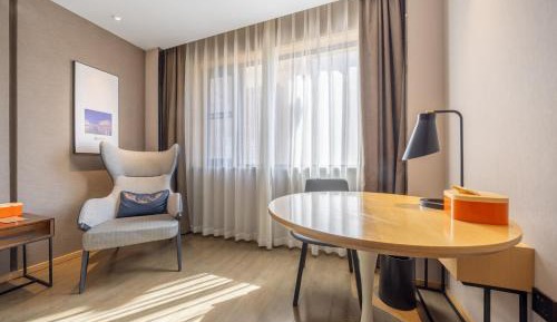 Jimu Suite with City View