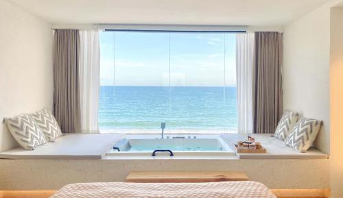 Deluxe Double Room with Bath