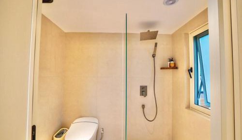 Twin Room with View