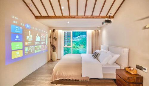Double Room with Mountain View