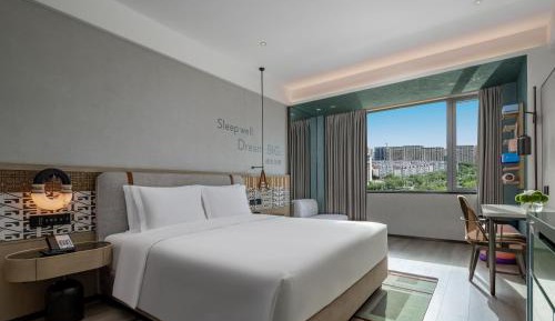 Standard King Room