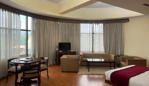 Suite with City View