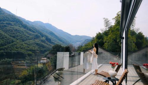 Double Room with Mountain View