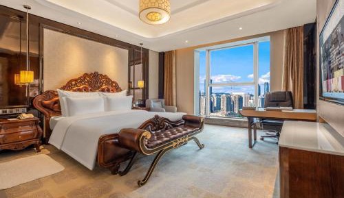 Deluxe King Room