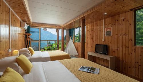 Family Suite with Balcony