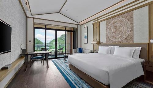 Double Room with Lake View