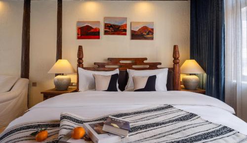 Standard King Room