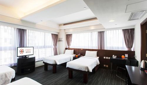 Quadruple Suite