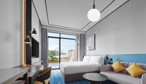 Deluxe King Room