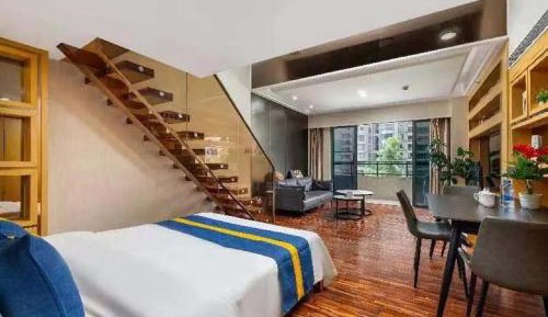 Deluxe Apartment