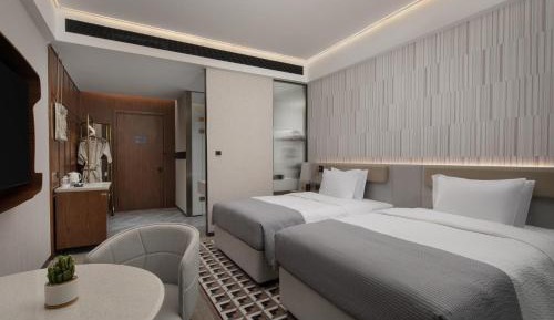 Twin Room with Private Bathroom
