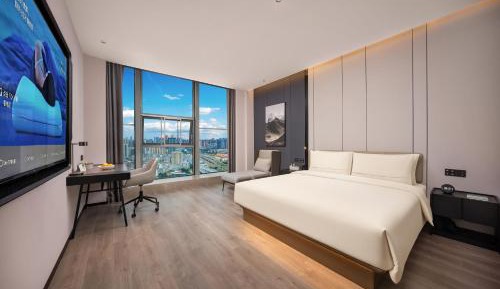 Superior Twin Room with City View
