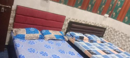 Double or Twin Room with Private Bathroom