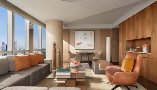 Premier Suite, City View