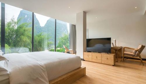 Double Room with Mountain View