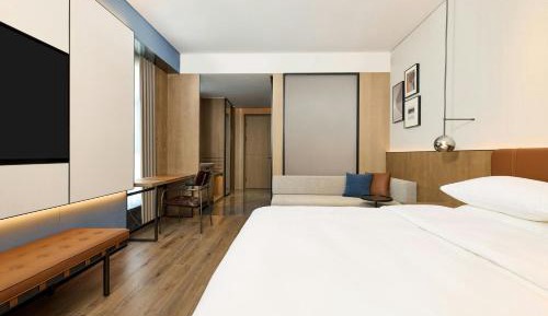 Superior King Room