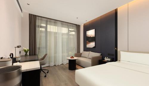 Elegant Twin Room