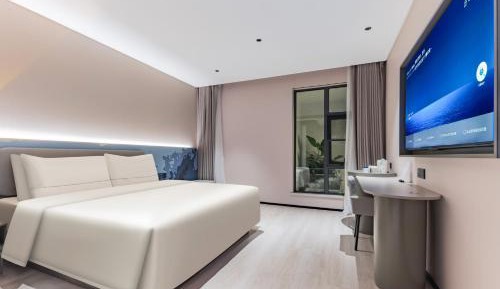 Comfortable King Room