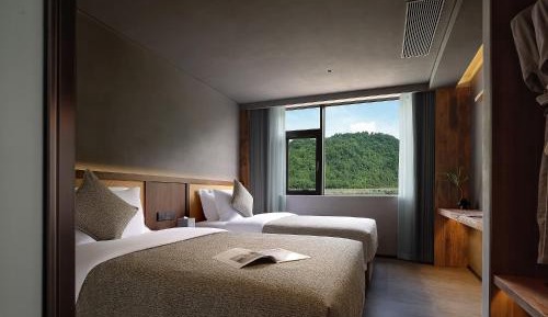 Two-Bedroom Suite