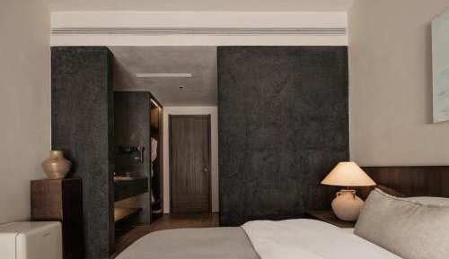 Twin Room with View