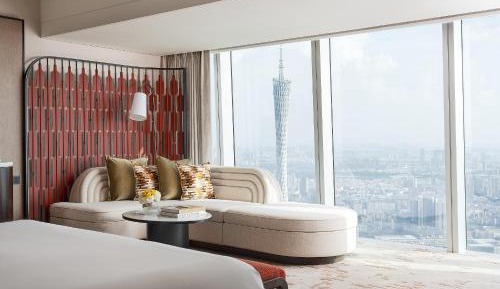 Canton Tower View Room With Windowside Bathtub King
