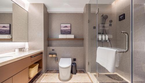 Premium Family Suite